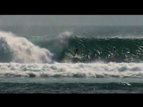 Kelly Slater Slays Giant G-Land.flv