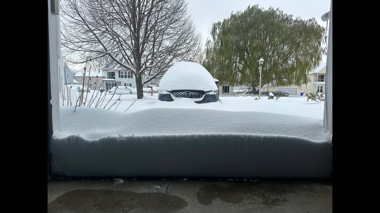 Snowblowing almost 3’ of Lake Effect Snow! - YouTube