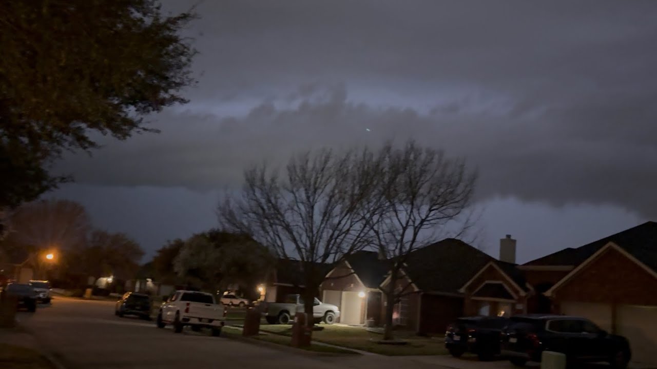 Severe Thunderstorm With 60 MPH Wind Gusts and Heavy Rain Hit Frisco TX ...