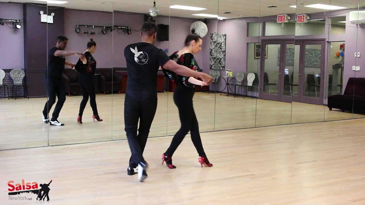 Back Break into Basket: MOVE of the WEEK with Sophie & Franck!