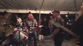 Nicko McBrain - The Trooper - Nicko jams at his restaurant in Sunny South Florida!