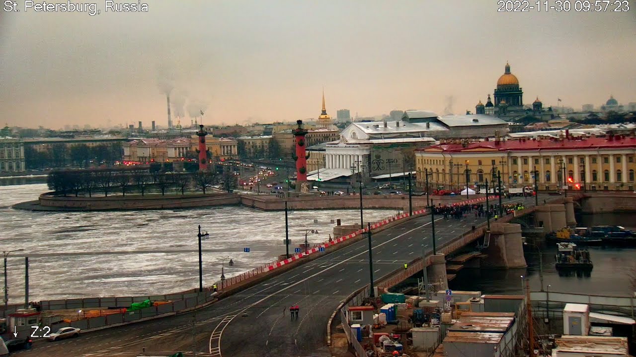 В Санкт-Петербурге открыли после ремонта Биржевой мост, движение ...