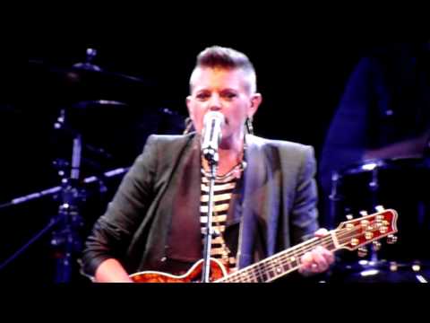 Dixie Chicks Truth No 2 C2C 15.3.14