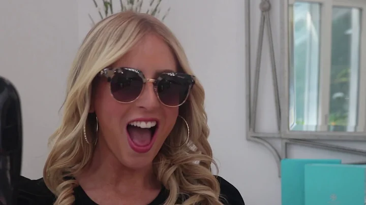 Easy trick to find your face shape and choose your Sunglass Style Box