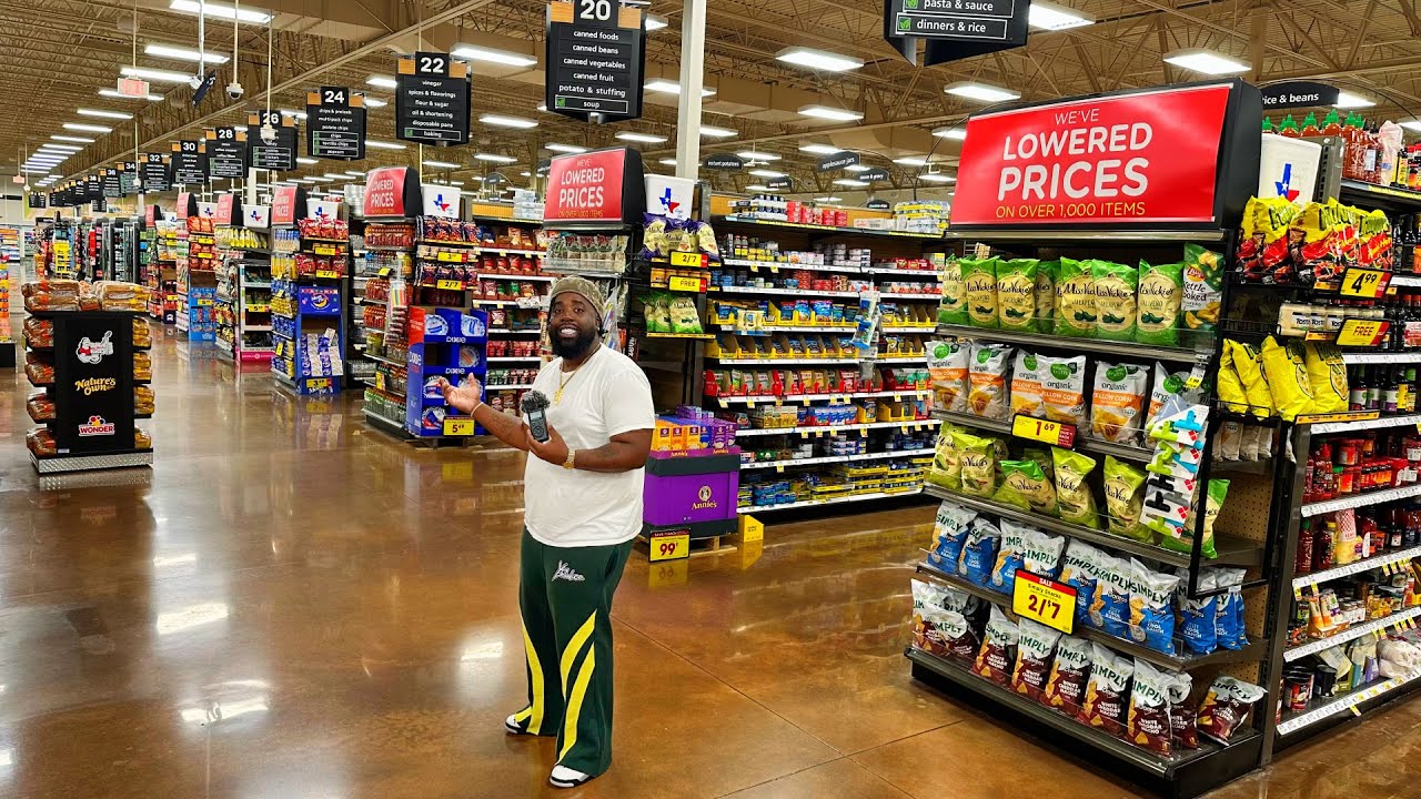 ASMR IN KROGER! (PUBLIC ASMR)