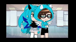 İlayda Efeye Sarilmak İsterse