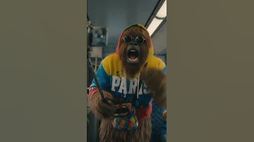 Bigfoot Vlogs His Paris Bus Ride – Tourist Mode ON #bigfootvlog #funny