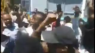 مظاهرات في صنعاء للجالية الأثيوبية احتجاجًا على ما جرى لأصدقائهم من قبل الحوثي من حرق للمئات منهم