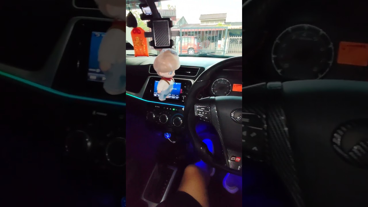 Perodua bezza installed carbon steering wheel 