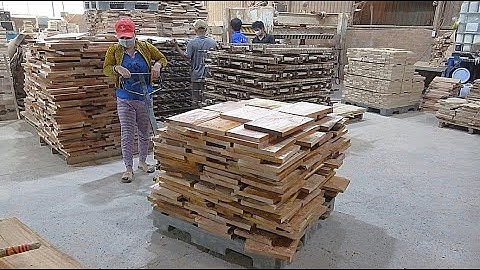 미친 생산력! 이들의 손길이 나무를 제품으로 바꾼다