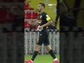 Gökhan Sazdağı, Milot Rashica'nın takibinden kurtulamıyor #shorts #kayserispor #beşiktaş