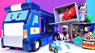 Pijamaskeliler Robocar Poli konteynerlerine mıknatıslanmışlar. Çizgi film oyuncakları Pijamaskeliler Robocar Poli konteynerlerine mıknatıslanmışlar. Çizgi film oyuncakları
