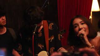 The TOYS x BOWKYLION - กลับมา (LIVE) @ OLDER | Cr.TATAEW