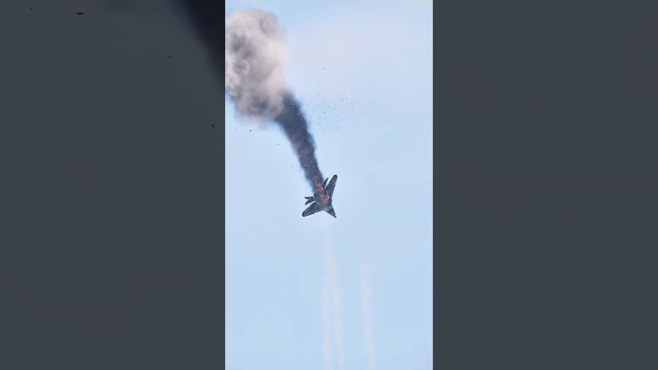 SU-57 Pilot Tries to Dodge Incoming Missile in Mid-Air !