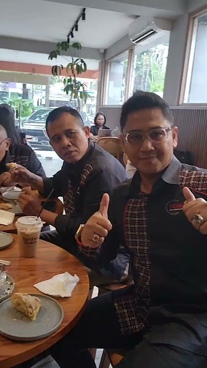 Ratna Listy ngopi cantik bersama Pengurus, Dewan Penasehat dan Dewan Kehormatan FORWAN.
