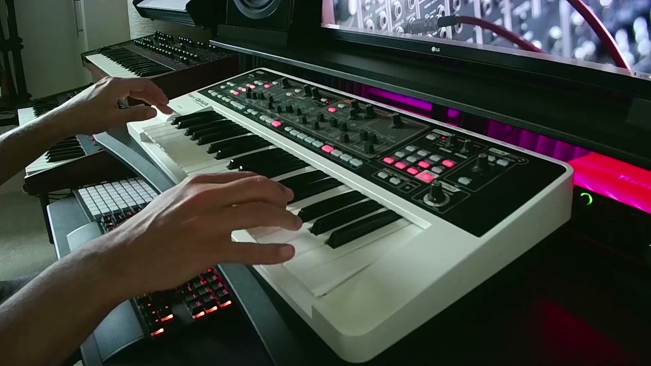 Roland GAIA SH-01 synthétiseur