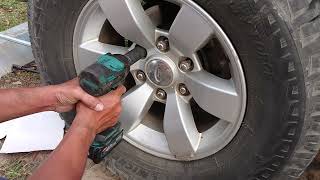 Easy change tire using TW004G Makita 40V Impact Wrench