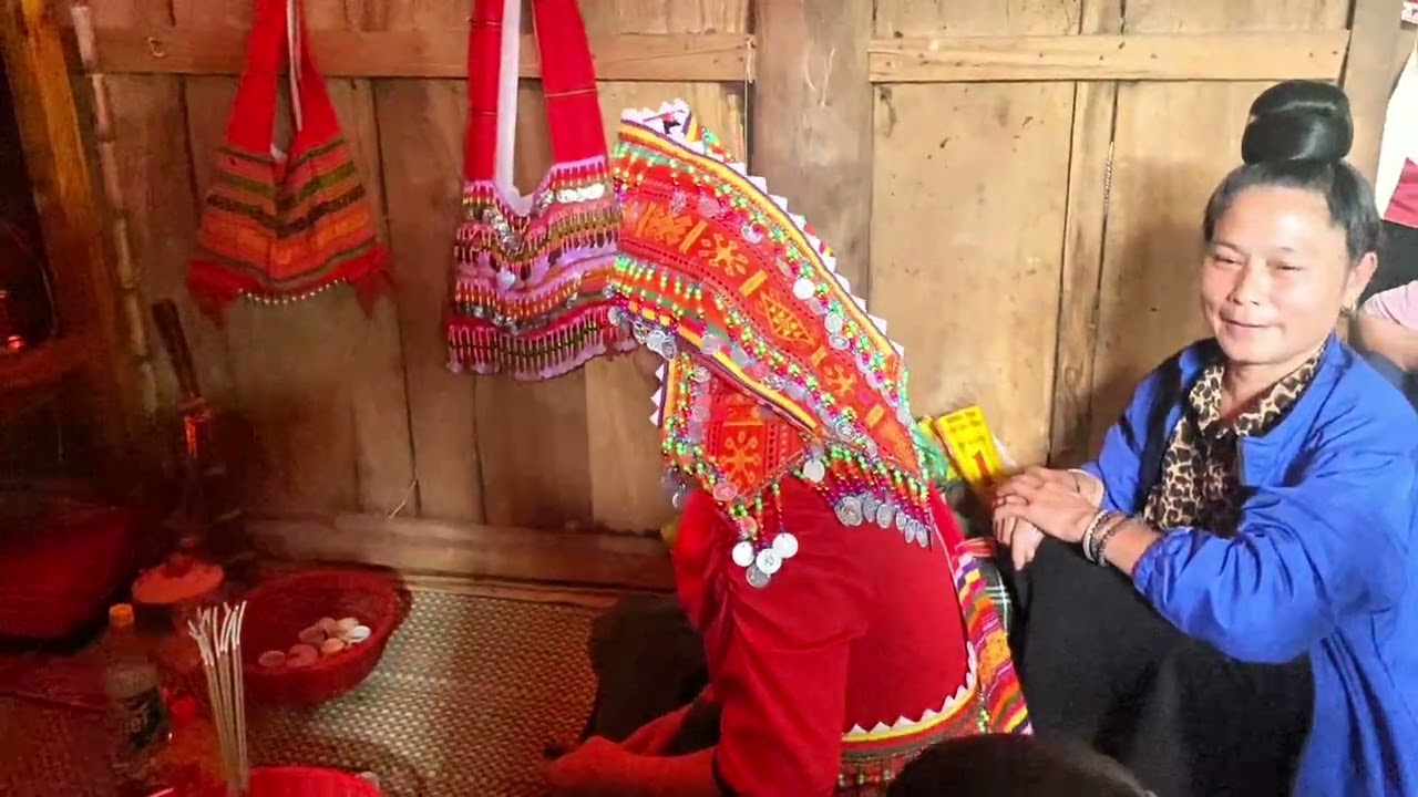 Bói Hiểng Giỏi Quá Con Nuôi Ai Cũng Biết Xem Áo 