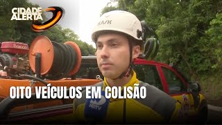 Acidente grave na BR-282 envolve oito veículos e deixa um morto Acidente grave na BR-282 envolve oito veículos e deixa um morto