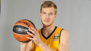 Focus on niels giffey, alba berlin