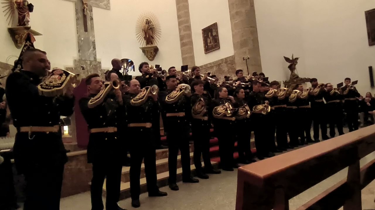 Tres Caídas de Novés. Presentación del nuevo uniforme.Semana Santa 2026