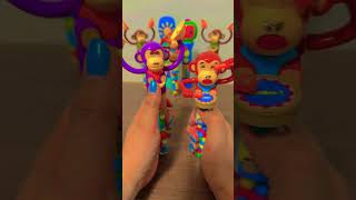 VERY SATISFYING WACKY MONKEY TOY FILLED WITH CANDY