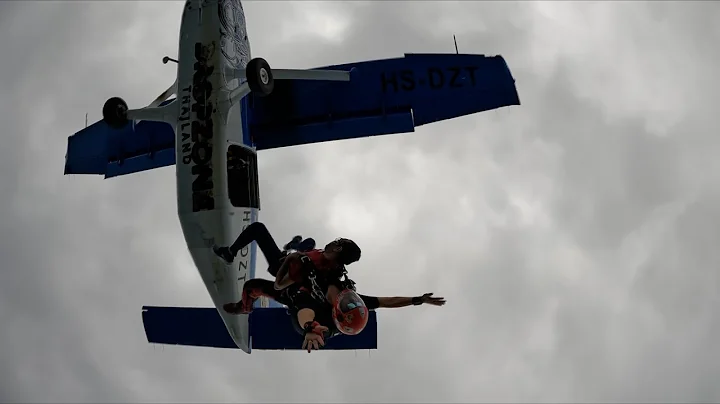 Skydiving at Dropzone #thailand #rayong #znmd #dropzone