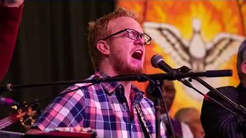 Sean Tobin Singing "Overshadow Me" at CCRNO Confer...