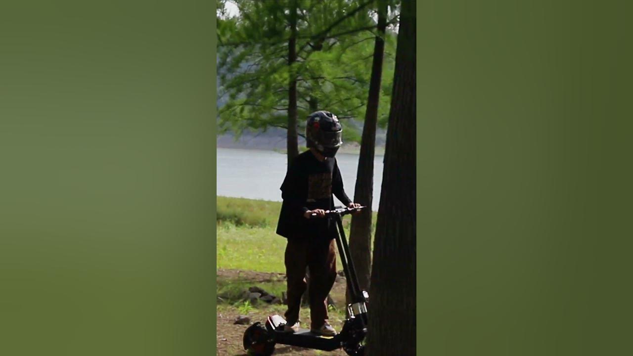 Go uphill easily, electric scooters help you easily conquer steep