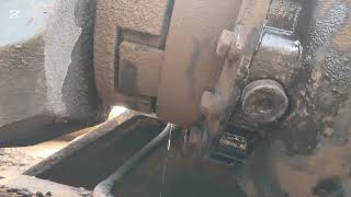Fluid coupling oil leakage