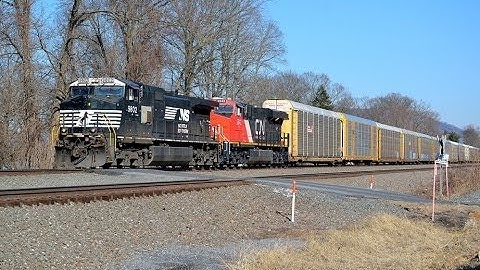 NS 11J WITH CN trailing on the NS PITL