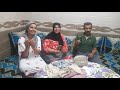أحسن فرحة اليوما عند ماماوبابا  حت بكاو   وفقاش غدي يمشيو وكملنا شريان الحوايج  