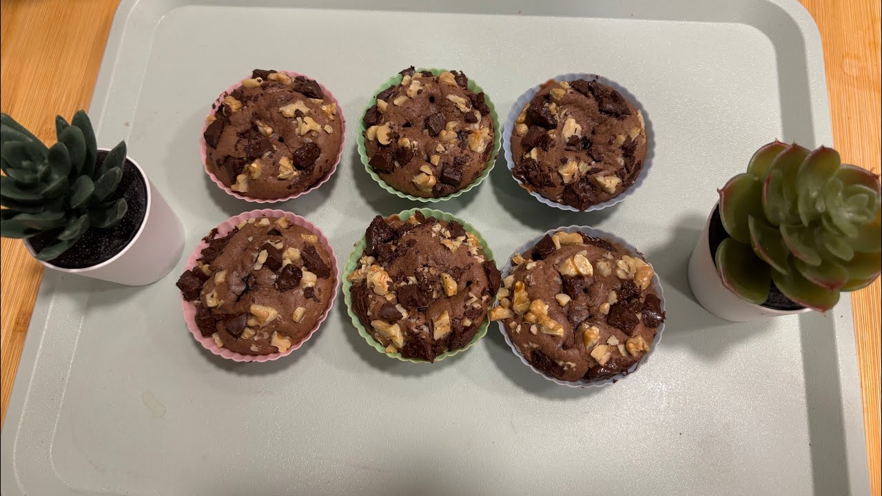 Bakery-Style Chocolate Muffins at Home 🍫🧁