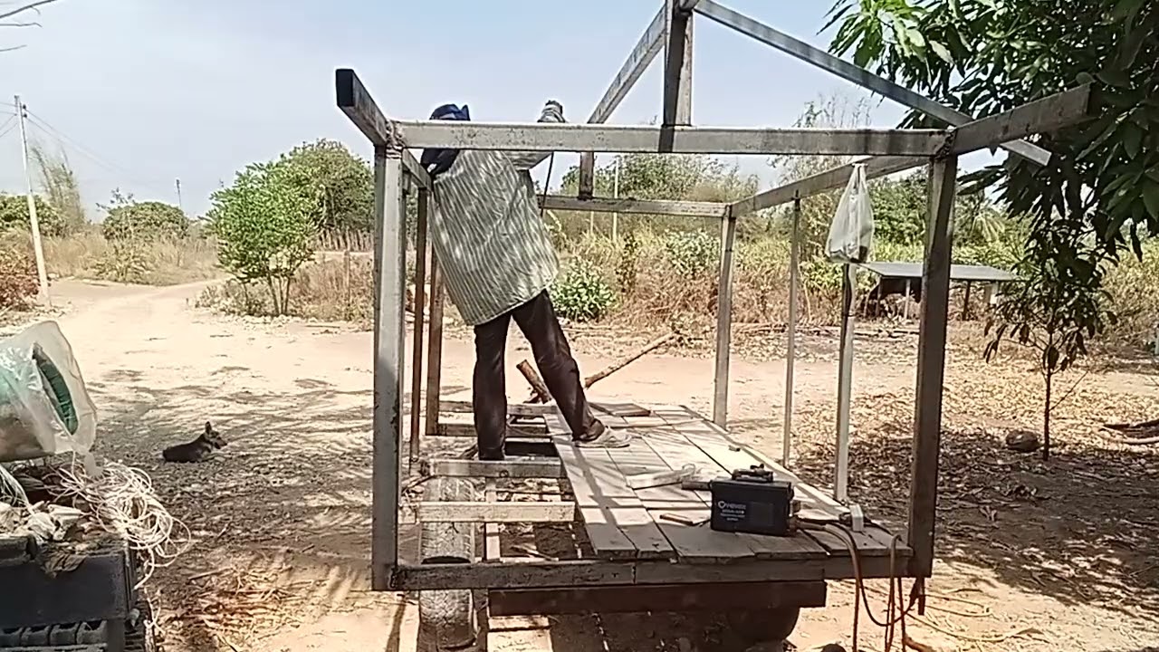 ทำกระท่อมเคลื่อนที่ครับ