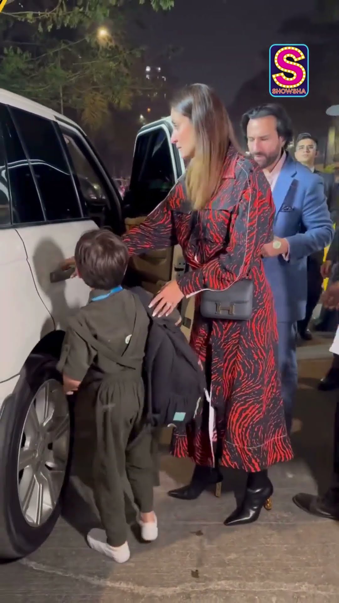 Baby’s Day Out! Taimur Out And About With Mom Kareena \u0026 Dad Saif | N18S | #trendingshorts