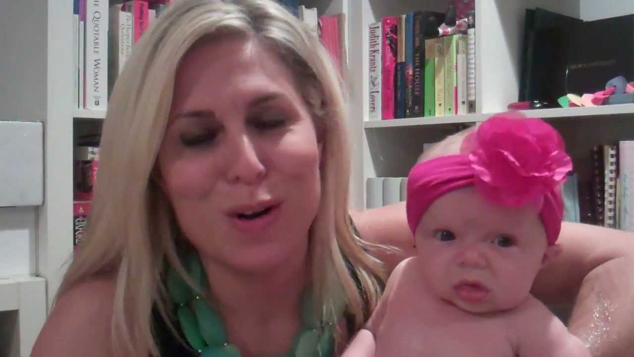 Pregnancy Test: Clearblue Advanced Pregnancy Test - YouTube