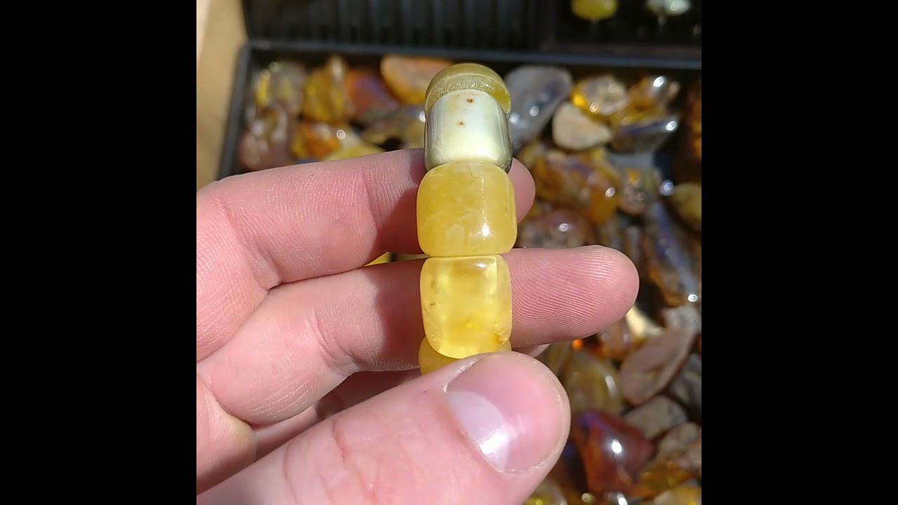Natural Baltic amber bracelet. Hand made. Браслет из натурального янтаря. Ручная работа.