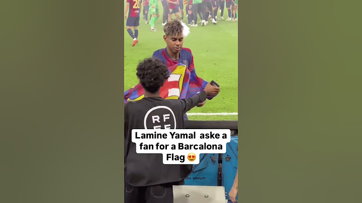 Lamine Yamal Asks a Fan for a Flag: A Heartwarming Moment! 😍⚽