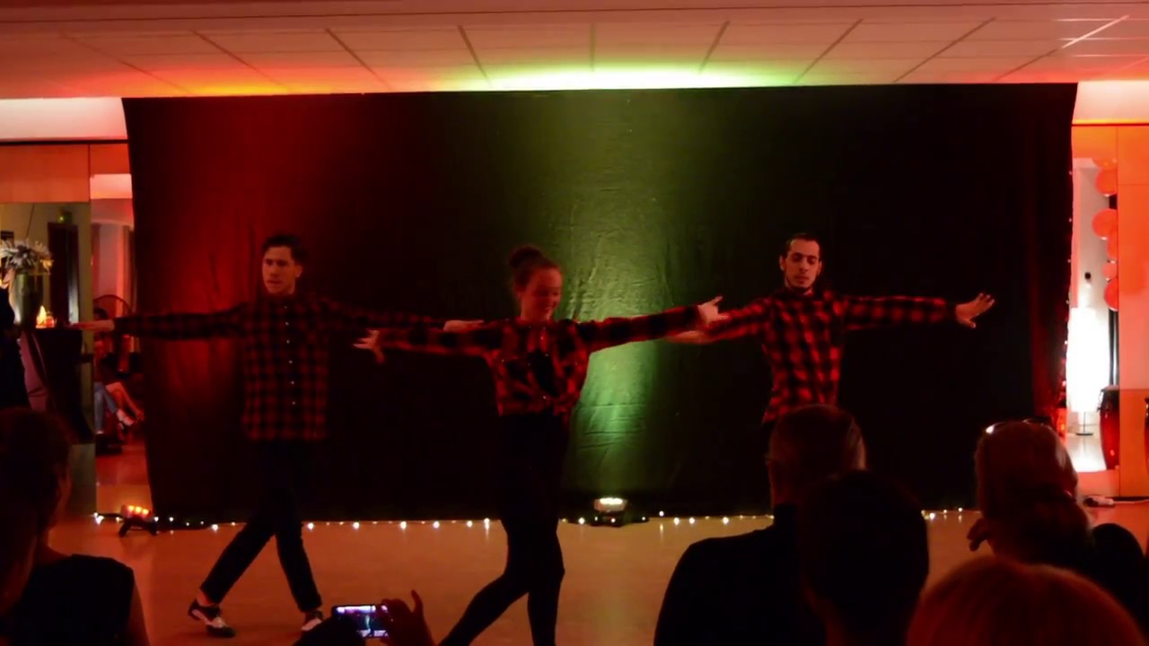 Poetic Motion | Show 'Carrito' (Tribute Hernandez Brothers) Johnny & Gina & Selwin