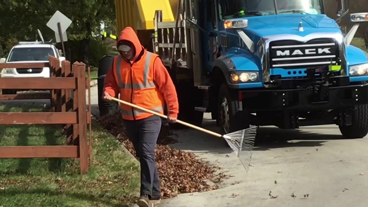 Leaf collection truck
