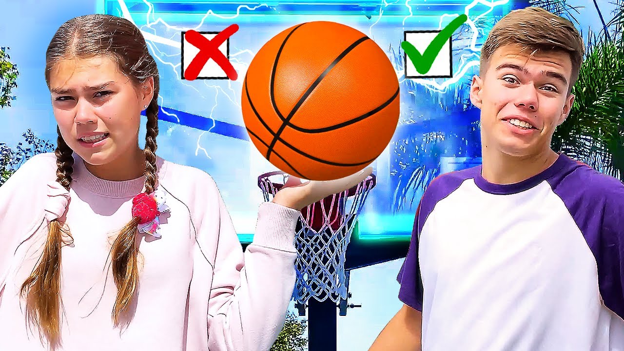 Nastya chơi trò chơi ngoài trời và tìm quả bóng rổ 🏀 Nastya Artem Mia VNM