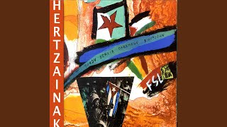 Vignette de la vidéo "Hertzainak - Larru beltzak"