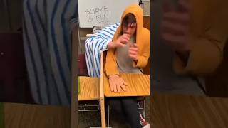 He thought the rubber hand was his real hand… until THIS happened 😳🖐️