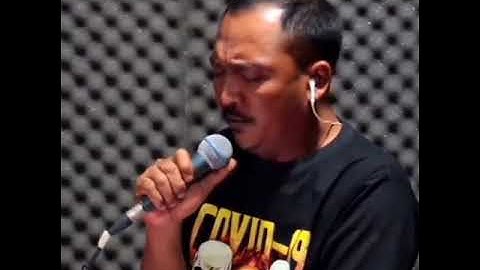 cak met nyanyi sama anaknya