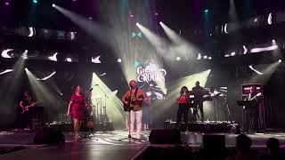 Gilly & The Girl Band LIVE at Epcot - Call Me Al