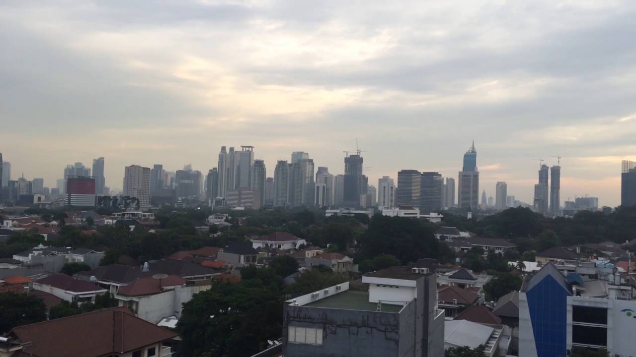 Pemandangan Kota Jakarta Dari La Vue Rooftop The Hermitage Hotel