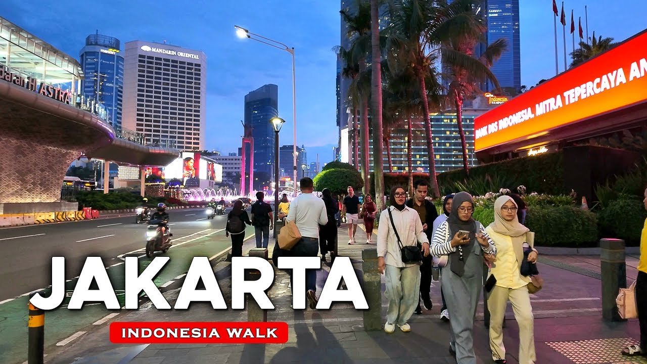 Пешеходная экскурсия по Джакарте 🇮🇩 в формате 4K — Ночная прогулка по центральной Джакарте
