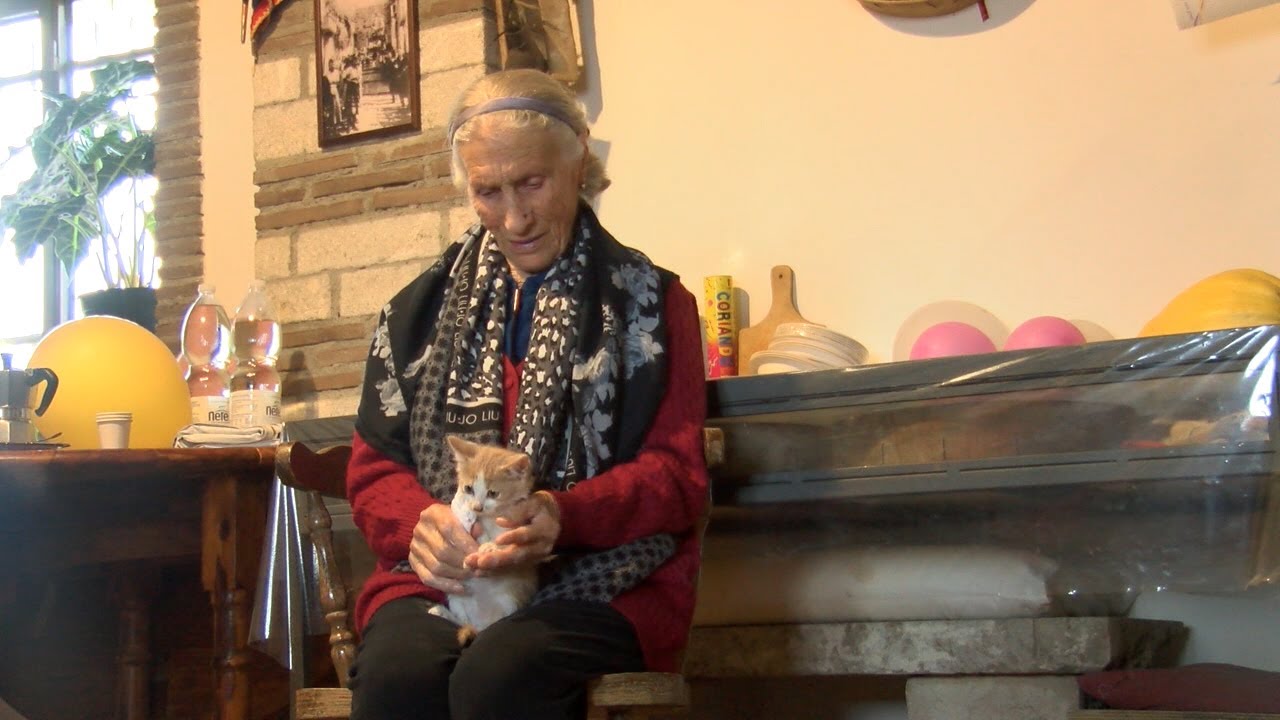 I 100 anni di nonna Filomena Nocera. Donna che ha dedicato la vita ai campi e alla famiglia.