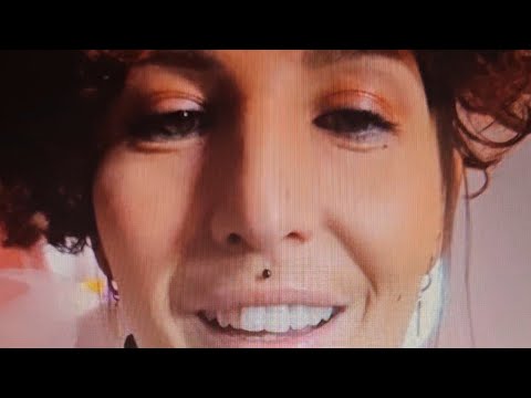 DES VIDEOS DE NOTRE FILLE FIONA ET LA POSE DU BARDAGE JAMES HARDI DE NOTRE MAISON PASSIVE