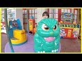 ゲームセンター ゴジラの乗り物に乗って戦いごっこのはずが 普段あそび